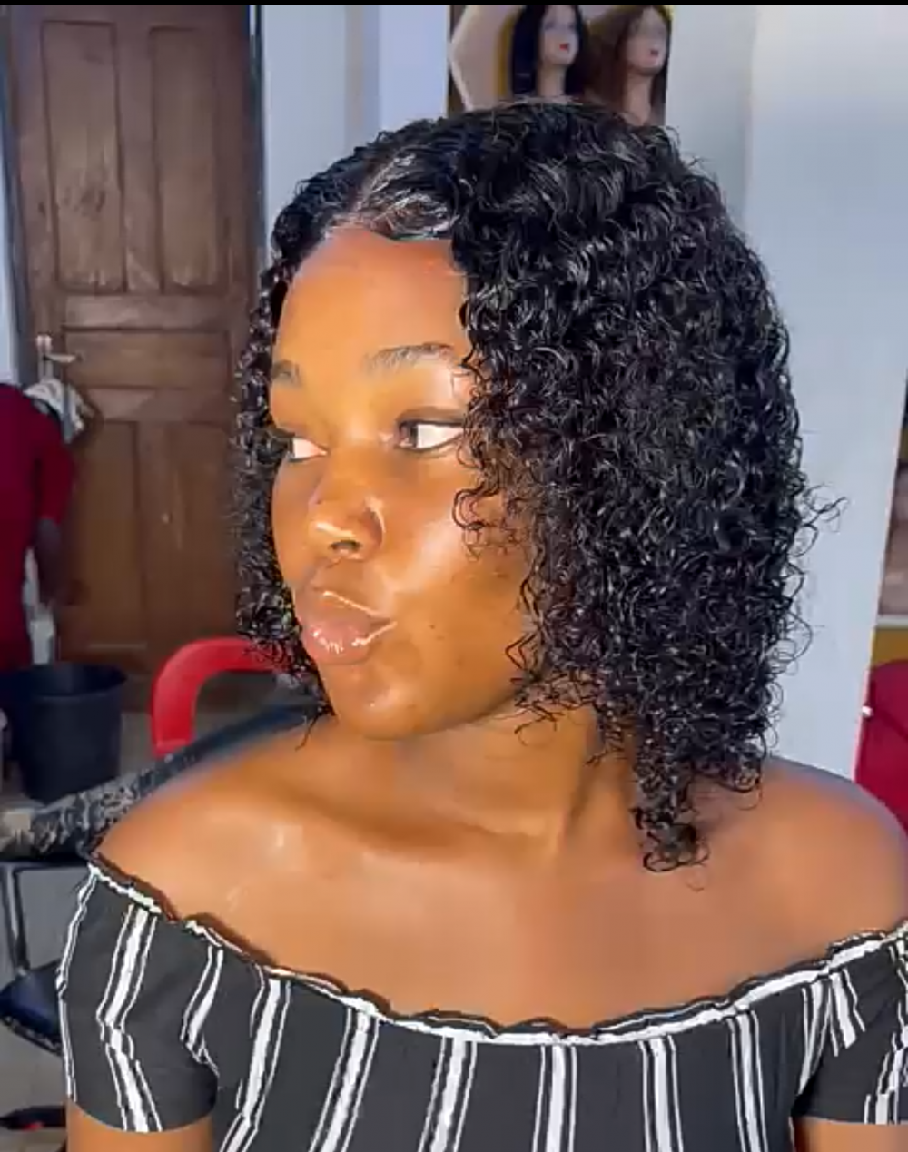 transform-your-look-with-beauty-makeovers-at-sims-beauty-place-jos